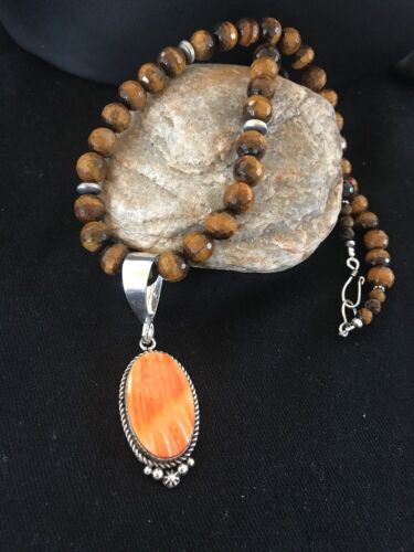 Navajo Sterling Silver Necklace | Spiny Oyster Pendant | Southwestern Native American | S425