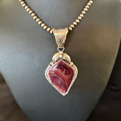 Navajo Purple Spiny Oyster Pendant Necklace | Sterling Silver | Authentic Native American Handmade | 14662