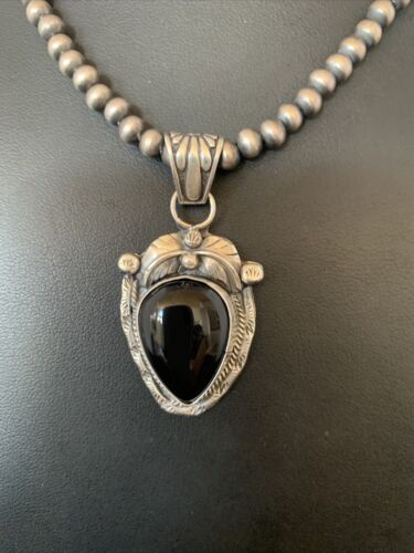 Native American Men's Navajo Pearls Necklace Pendant | Sterling Silver Black Onyx | 13097
