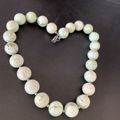 Native American Women's Navajo Green Jade Bead Necklace | Sterling Silver | 16mm | 18" | 13264
