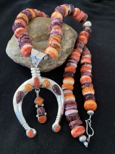 Navajo Pearls Necklace with Orange Spiny Oyster Naja Pendant | Sterling Silver | 01185