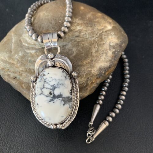 USA White Buffalo Turquoise Pendant Necklace Sterling Silver Navajo 14052