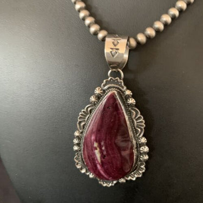 Navajo Purple Spiny Oyster Pendant Necklace | Sterling Silver | Authentic Native American Handmade | 11308