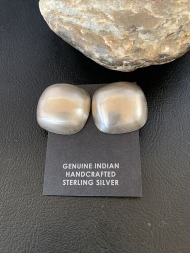 Old Pawn Women's Southwestern Oval Stud Earrings | Sterling Silver | 1" | 13003