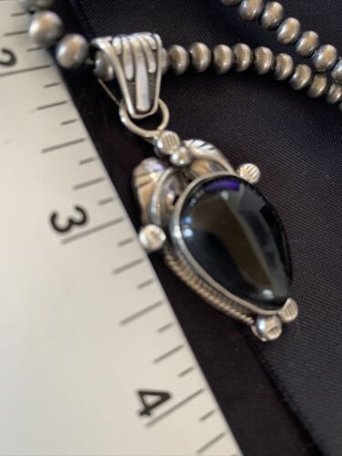Native American Men's Navajo Pearls Necklace with Black Onyx Pendant | Sterling Silver | 13100 - Masha USA