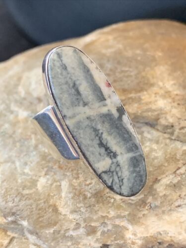 Southwestern Navajo Cinnabrite Ring | White Black | Sterling Silver | Sz 7.5 | 01564