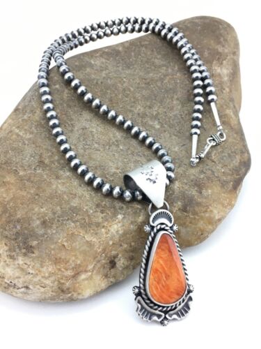 Navajo Orange Spiny Oyster Pendant Necklace | Sterling Silver | Native American Handmade | 4919