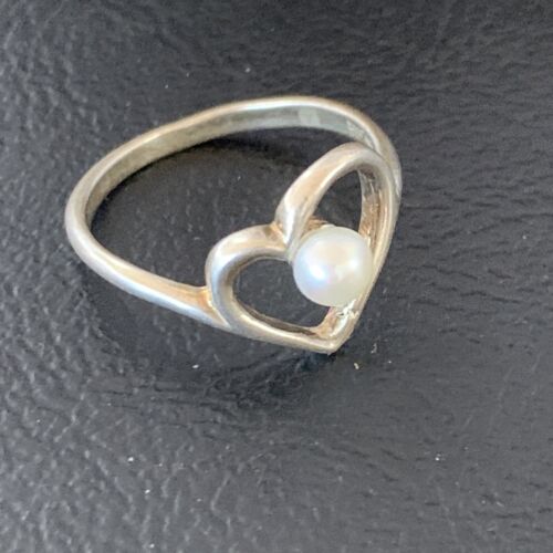 Navajo Old Pawn White Pearl Heart Ring | Sterling Silver | Sz 7 | Authentic Native American Handmade | 13177