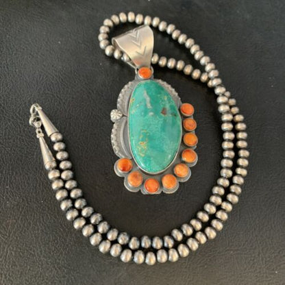 Native American Men's Green Turquoise Spiny Pendant Necklace | Sterling Silver | 14000