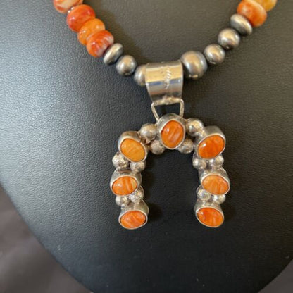Navajo Pearls Sterling Silver Necklace | Orange Spiny Oyster Naja Pendant | 11346