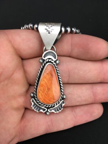 Navajo Orange Spiny Oyster Pendant Necklace | Sterling Silver | Native American Handmade | 4919