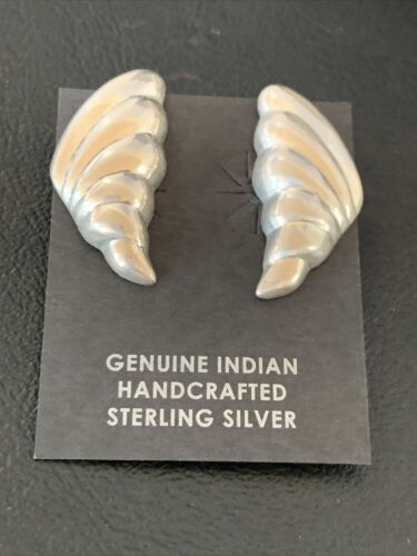 Old Pawn Women's Southwestern Sterling Silver Oval Stud Earrings | 1" | 13002
