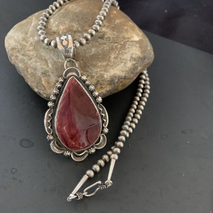 Navajo Purple Spiny Oyster Pendant Necklace | Sterling Silver | Authentic Native American Handmade | 11309