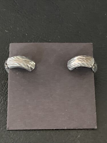 Old Pawn Diamond Cut Sterling Silver Hoop Stud Earrings | 0.25" | 13011