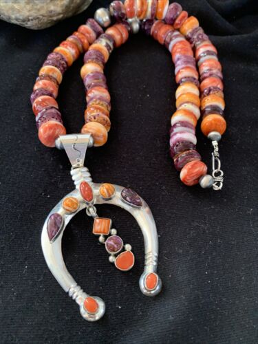 Navajo Pearls Necklace with Orange Spiny Oyster Naja Pendant | Sterling Silver | 01185