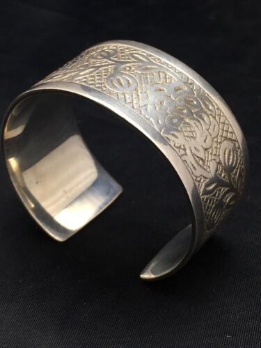 Southwestern Navajo Stamped Children's Cuff Bracelet | Sterling Silver | Authentic Native American Handmade | 4052