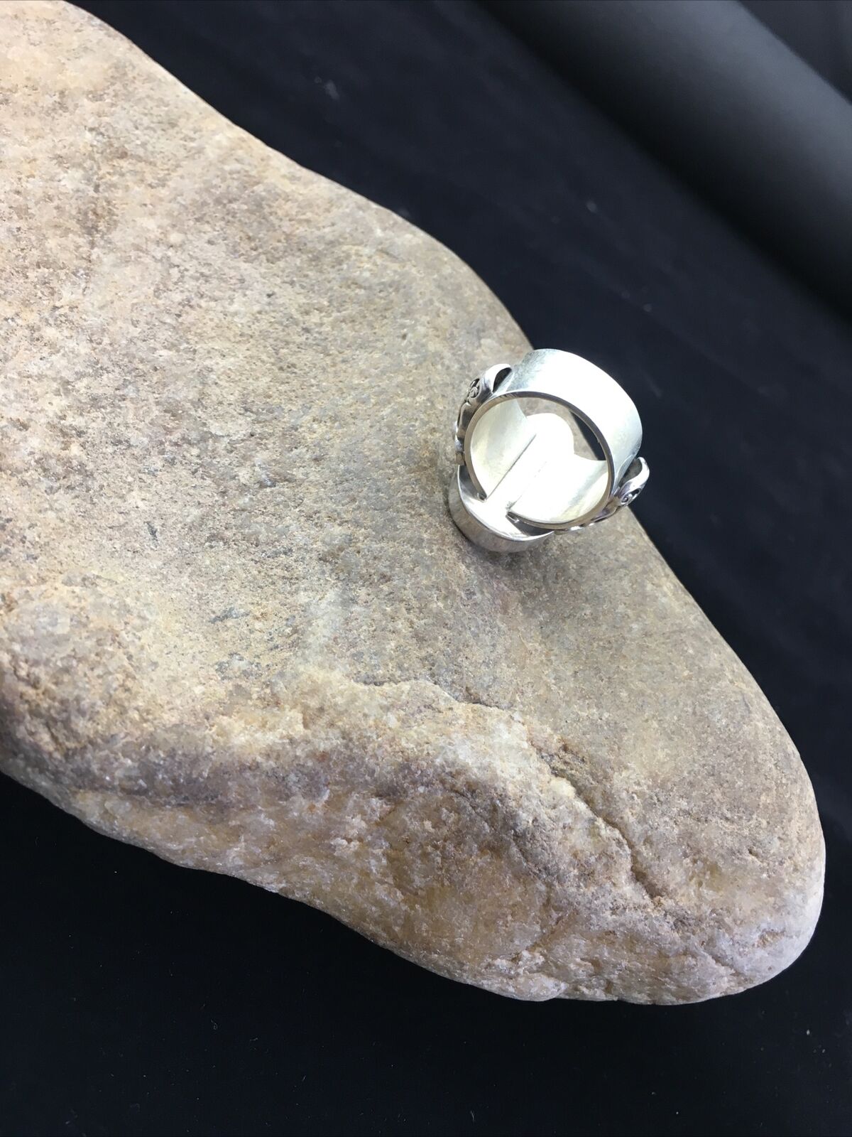 Navajo Women's White Mother of Pearl Ring | Sterling Silver | Sz 8 | Authentic Native American Handmade | 1718