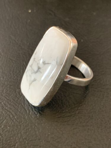 Native American Women's Navajo White Howlite Ring | Sterling Silver | Sz 7 | 11606