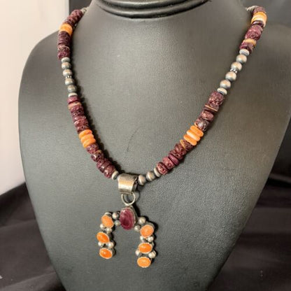 Navajo Sterling Silver Necklace | Purple Spiny Oyster Cluster Naja Pendant | 13146 - Masha USA