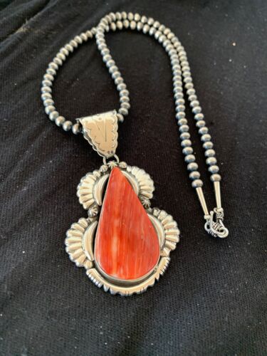 Navajo Spiny Oyster Pendant Necklace | Sterling Silver Pearls | Authentic Native American Handmade | 4628