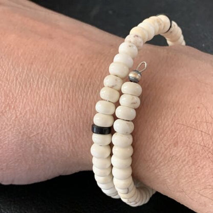 Memory Wire Stainless Steel Howlite Onyx Bead Bracelet | Sterling Silver | Native American Handmade | 1957