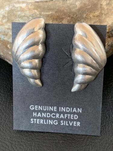 Old Pawn Women's Southwestern Sterling Silver Oval Stud Earrings | 1" | 13002