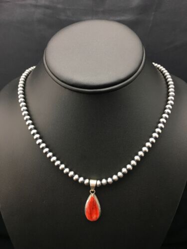 Navajo Red Spiny Oyster Pendant Necklace | Sterling Silver | Authentic Native American Handmade | 4412