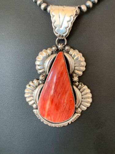 Navajo Spiny Oyster Pendant Necklace | Sterling Silver Pearls | Authentic Native American Handmade | 4628