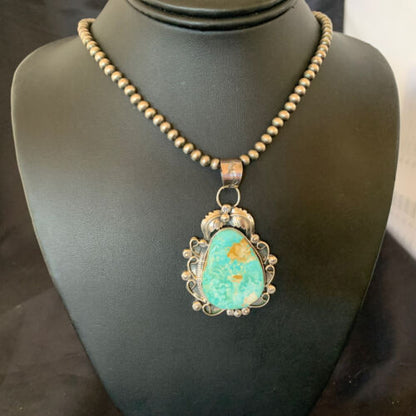Women's Navajo Pearls Necklace with Green Royston Turquoise Pendant | Sterling Silver | 12291
