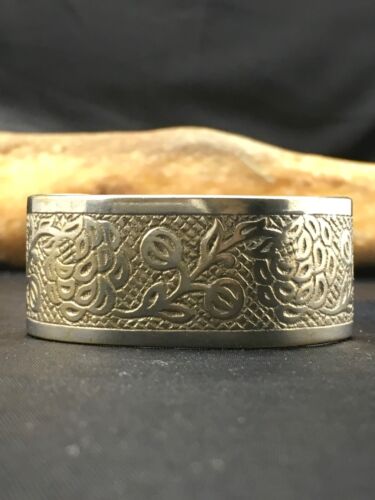 Southwestern Navajo Stamped Children's Cuff Bracelet | Sterling Silver | Authentic Native American Handmade | 4051