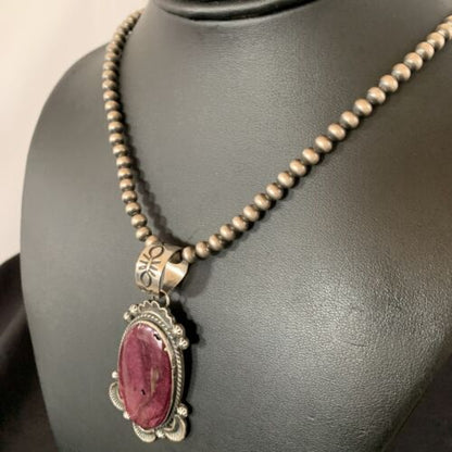 Navajo Purple Spiny Oyster Pendant Necklace | Sterling Silver | Authentic Native American Handmade | 11303