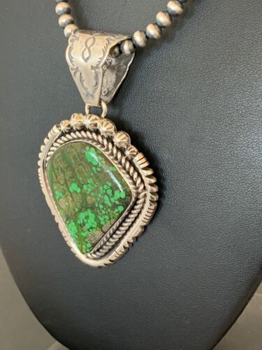 Navajo Pearls Necklace with Green Spiderweb Turquoise Pendant | Sterling Silver | Native American Handmade | 2984