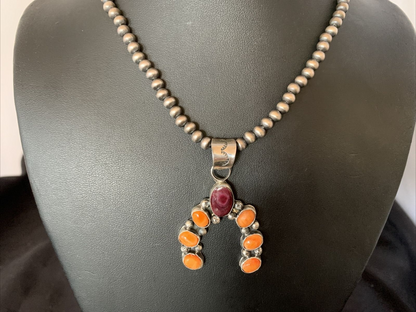 Navajo Pearls Sterling Silver Necklace | Spiny Oyster Cluster Naja Pendant | 12920