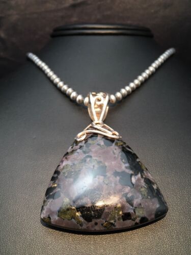 Native American Agate Pendant | Navajo Pearls Sterling Silver Necklace | 4382