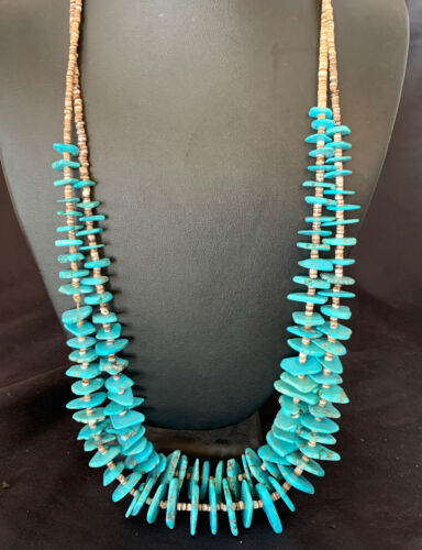 Native American Santo Domingo Shell Chip Turquoise Necklace | 26" | 11999 - Masha USA