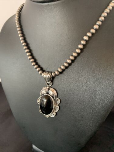 Native American Men's Navajo Pearls Necklace with Black Onyx Pendant | Sterling Silver | 13089