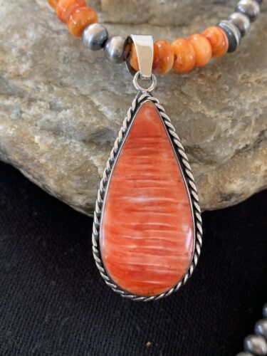 Navajo Pearls Sterling Silver Necklace | Spiny Oyster Cluster Naja Pendant | 599