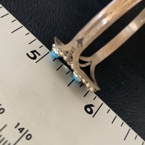Handmade Women's Sterling Silver Blue Kingman Turquoise Cuff Wire Bracelet | 12879