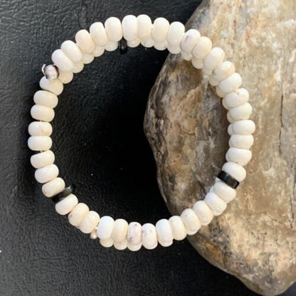 Memory Wire Stainless Steel Howlite Onyx Bead Bracelet | Sterling Silver | Native American Handmade | 1957