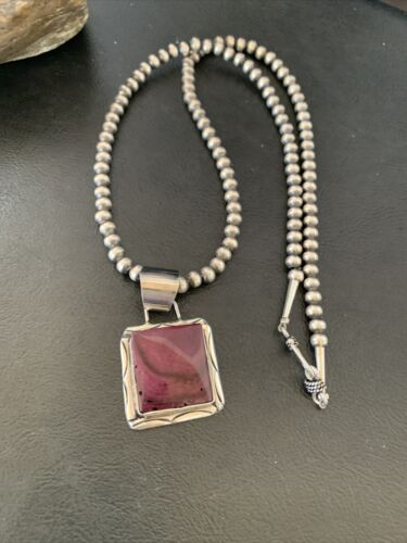 Navajo Pearls Purple Spiny Oyster Pendant Necklace | Sterling Silver | Authentic Native American Handmade | 10949