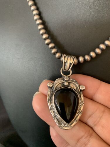 Native American Men's Navajo Pearls Necklace Pendant | Sterling Silver Black Onyx | 13097