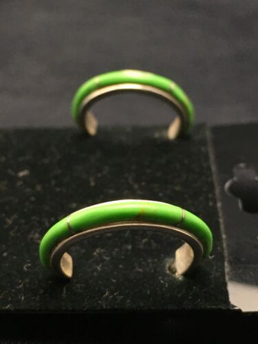 Native American Sterling Silver Green Gaspeite Earrings | 0.8" | 1412 - Masha USA
