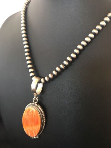 Spiny Oyster Pendant Necklace | Navajo Sterling Silver | Authentic Native American - Masha USA