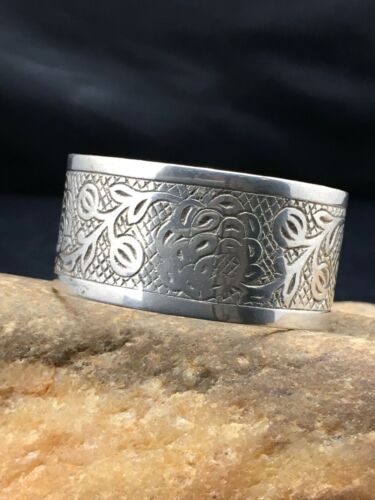 Southwestern Navajo Stamped Children's Cuff Bracelet | Sterling Silver | Authentic Native American Handmade | 4052