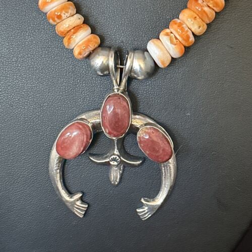 Navajo Purple Orange Spiny Oyster Naja Pendant Necklace | Sterling Silver | 14812