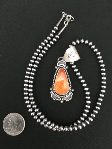 Navajo Orange Spiny Oyster Pendant Necklace | Sterling Silver | Native American Handmade | 4919