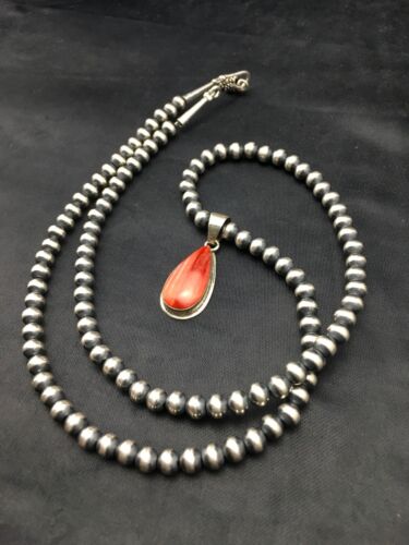 Navajo Red Spiny Oyster Pendant Necklace | Sterling Silver | Authentic Native American Handmade | 4412