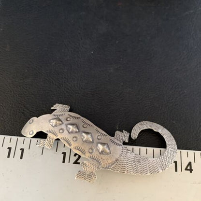 Navajo Handmade Stamped Lizard Gecko Pin | Sterling Silver | Authentic Native American | 13681