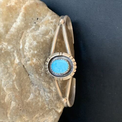 Handmade Women's Sterling Silver Blue Kingman Turquoise Cuff Wire Bracelet | 12878