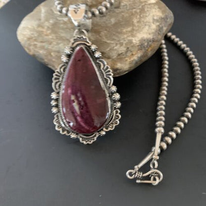 Navajo Purple Spiny Oyster Pendant Necklace | Sterling Silver | Authentic Native American Handmade | 11308